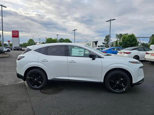 2025 Nissan Murano SV