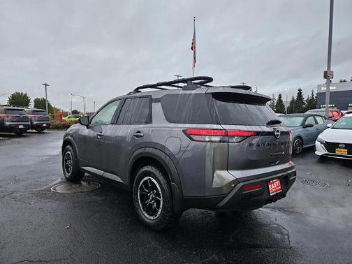 2025 Nissan Pathfinder Rock Creek 4WD