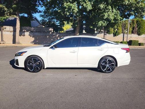 2024 Nissan Altima SR Intelligent AWD