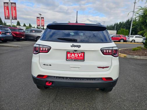 2024 Jeep Compass Trailhawk