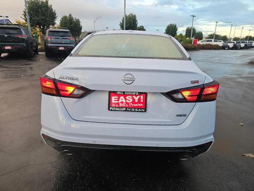2025 Nissan Altima SR AWD