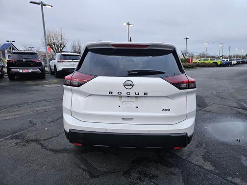 2026 Nissan Rogue Dark Armor