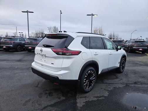 2026 Nissan Rogue Dark Armor