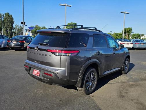 2025 Nissan Pathfinder SV 4WD