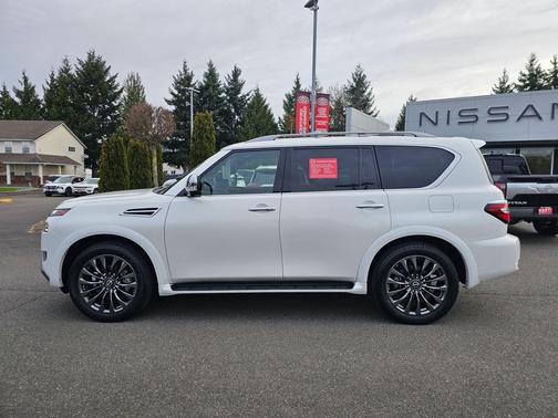 2024 Nissan Armada Platinum 4WD