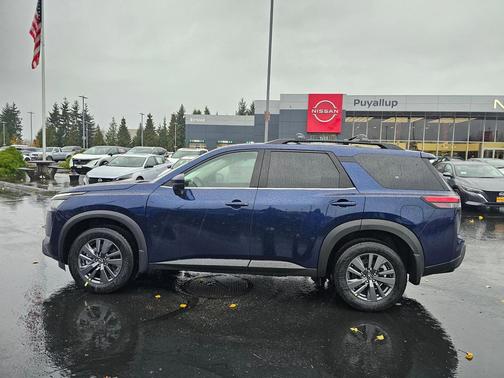 2025 Nissan Pathfinder SV 4WD