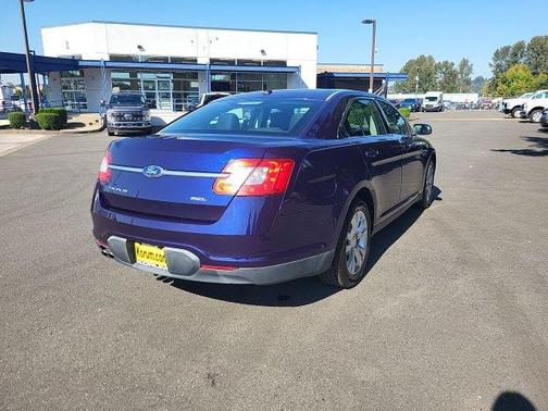 2011 Ford Taurus SEL
