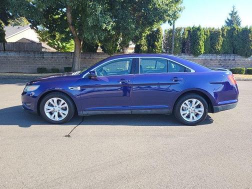 2011 Ford Taurus SEL