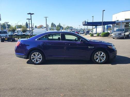 2011 Ford Taurus SEL