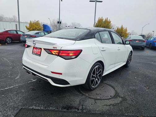 2025 Nissan Sentra SR