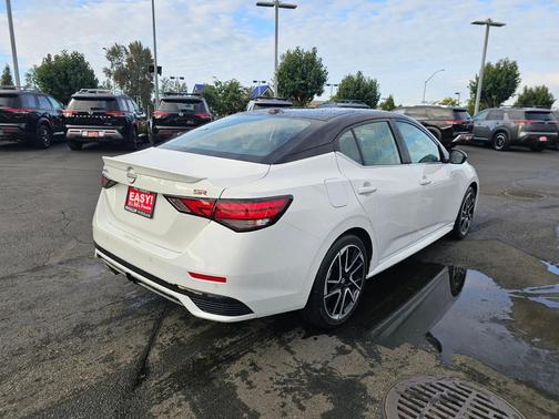 2025 Nissan Sentra SR