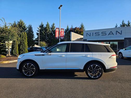 2022 Lincoln Aviator Reserve AWD