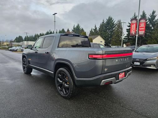 2022 Rivian R1T Adventure