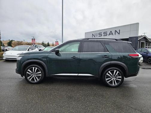 2024 Nissan Pathfinder Platinum 4WD