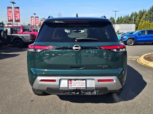 2024 Nissan Pathfinder Platinum 4WD