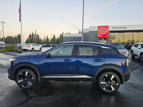 2025 Nissan Kicks SR