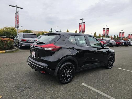 2024 Nissan Kicks S