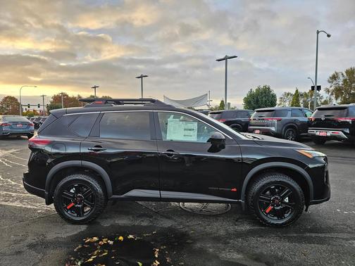 2026 Nissan Rogue Rock Creek