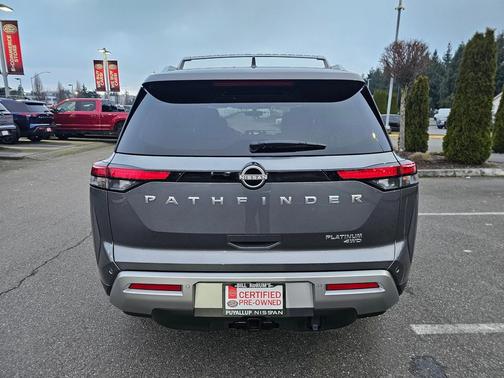 2025 Nissan Pathfinder Platinum 4WD