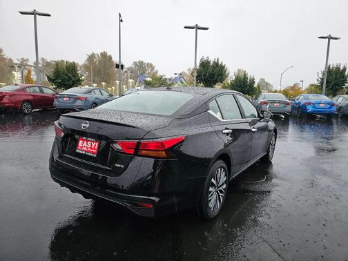 2025 Nissan Altima SV AWD