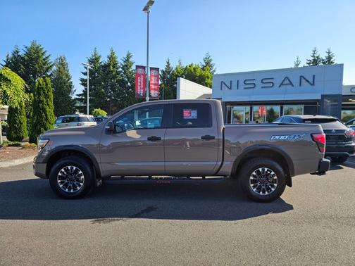 2024 Nissan Titan PRO-4X