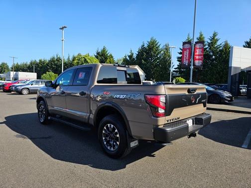 2024 Nissan Titan PRO-4X