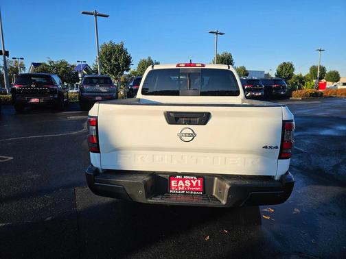 2025 Nissan Frontier S