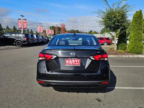 2021 Nissan Versa 1.6 SV
