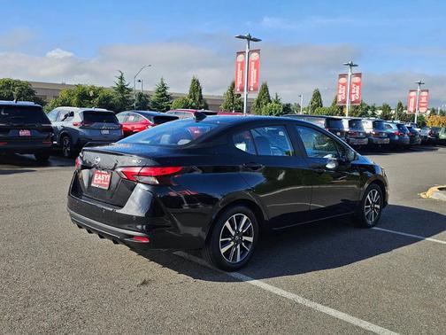 2021 Nissan Versa 1.6 SV