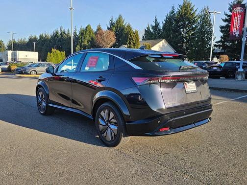 Northern Lights 2024 Nissan ARIYA EVOLVE+