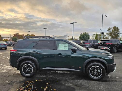 2025 Nissan Pathfinder Rock Creek 4WD