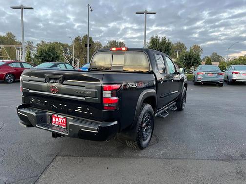 2025 Nissan Frontier PRO-4X