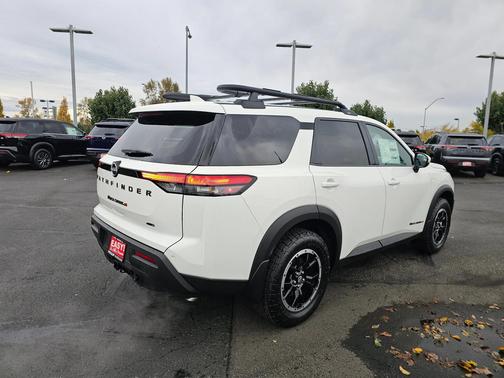 2025 Nissan Pathfinder Rock Creek 4WD