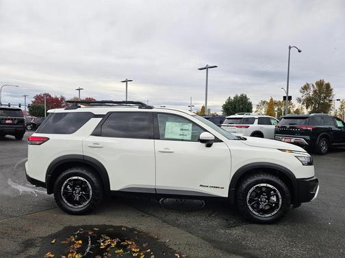 2025 Nissan Pathfinder Rock Creek 4WD