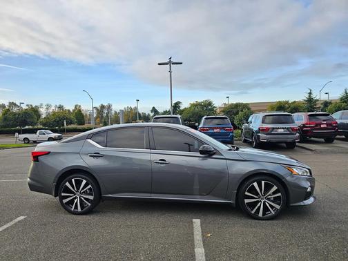 2021 Nissan Altima SR Intelligent AWD