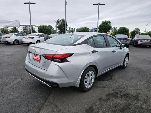 2025 Nissan Versa 1.6 S