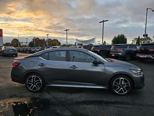 2025 Nissan Sentra SR