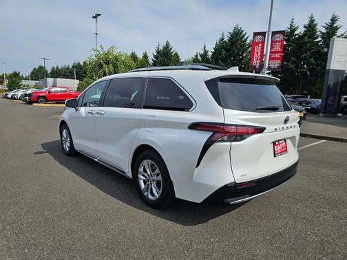 2024 Toyota Sienna Limited 7-Passenger