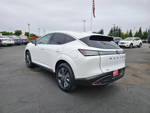2025 Nissan Murano SL