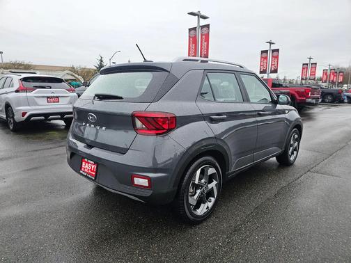 2025 Hyundai VENUE SEL