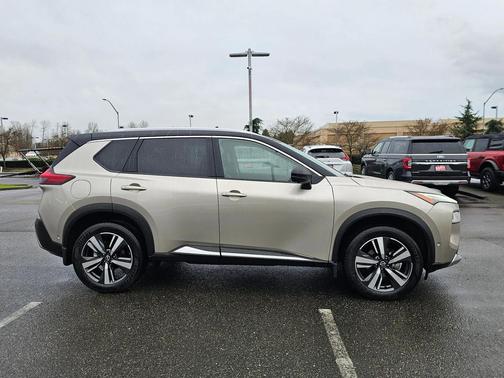 2022 Nissan Rogue Platinum