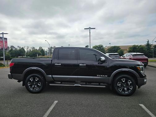 2024 Nissan Titan Platinum Reserve