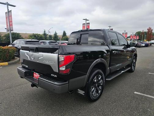 2024 Nissan Titan Platinum Reserve