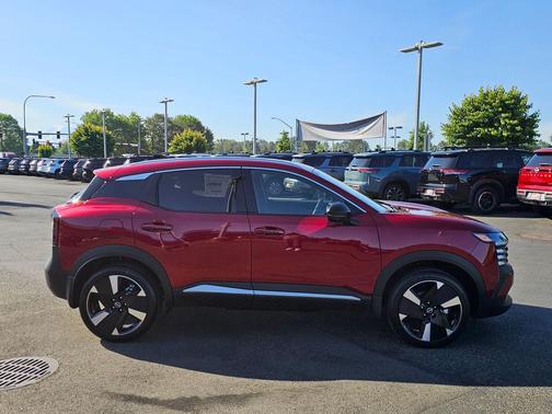 Scarlet Ember Tintcoat 2026 Nissan Kicks SR