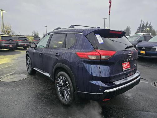 Deep Ocean Blue Pearl 2026 Nissan Rogue Platinum