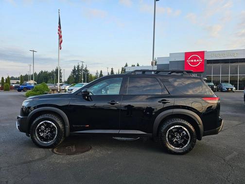 2025 Nissan Pathfinder Rock Creek 4WD