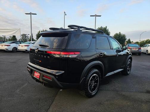 2025 Nissan Pathfinder Rock Creek 4WD