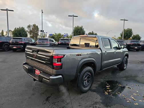 2025 Nissan Frontier PRO-4X