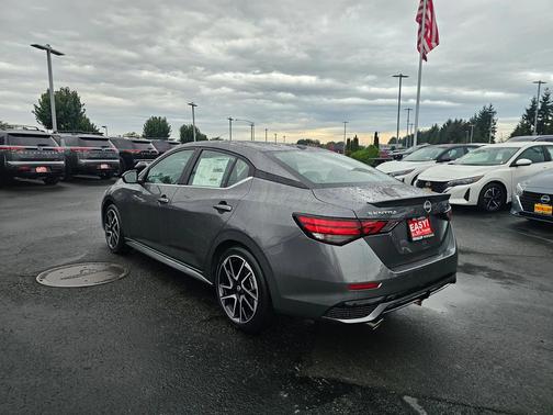 2025 Nissan Sentra SR