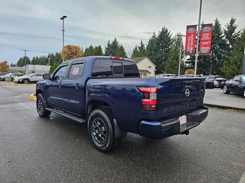 2022 Nissan Frontier SV